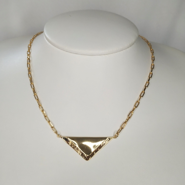 COLAR CARTIER C/PING TRIANGULO DUPLO C/FECHO LAGOSTA