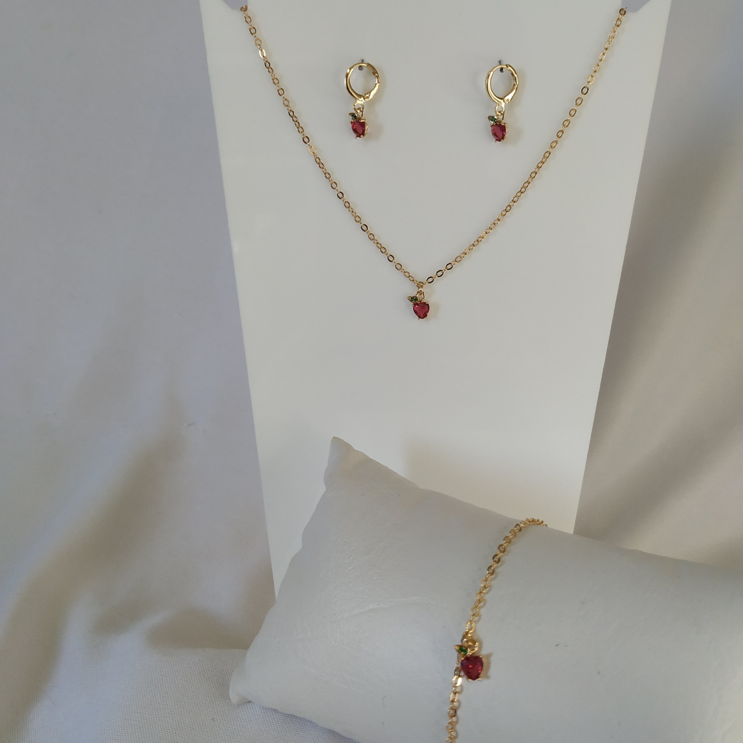 CONJUNTO MAÇÃ PEDRA