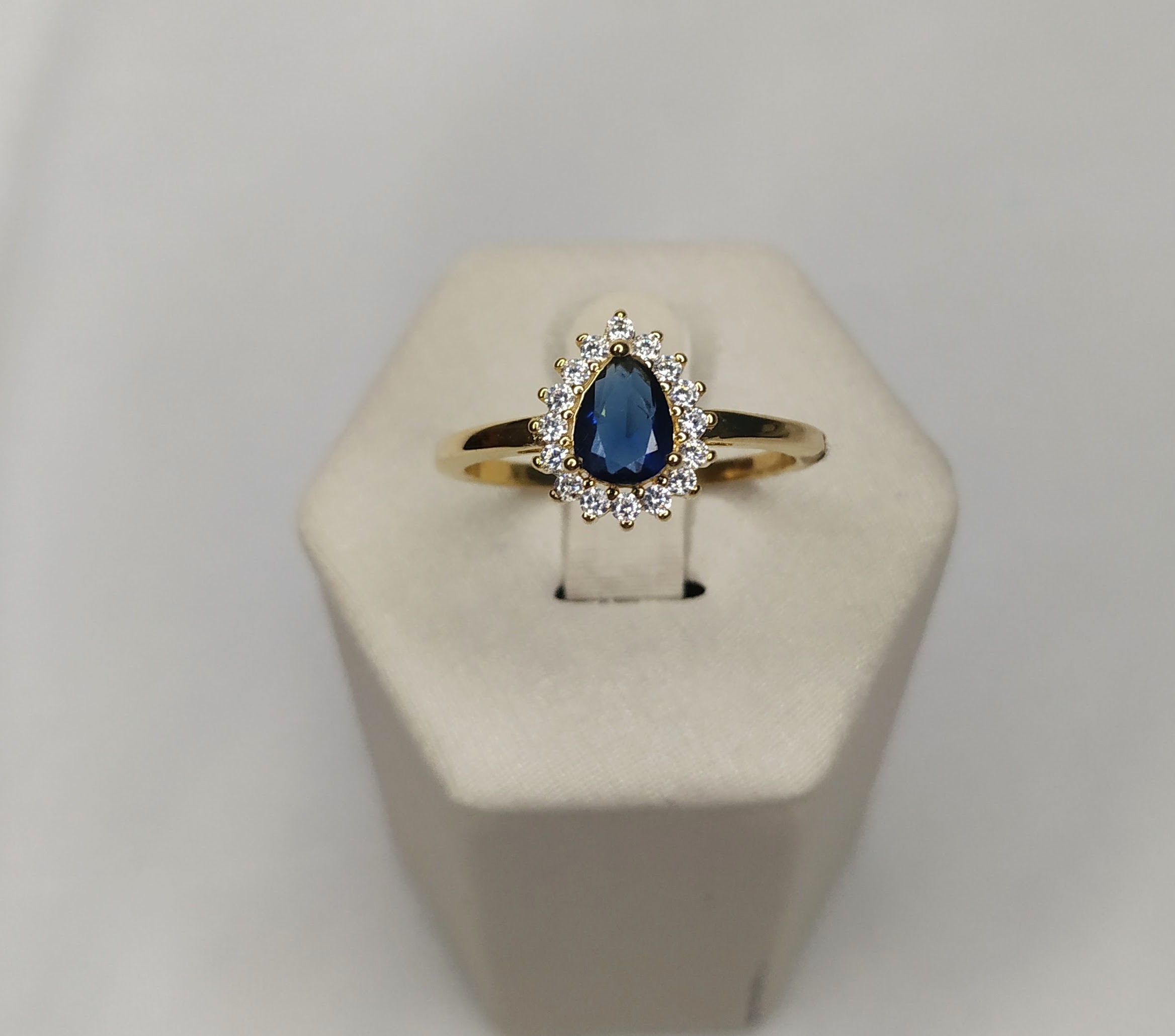 ANEL PRINCESA COM ZIRCONIAS COLLORS AZUL TAM 23