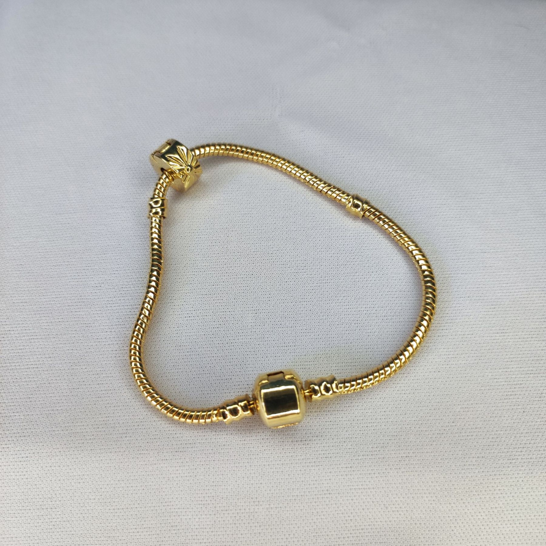 PULSEIRA TIPO PANDORA OURO