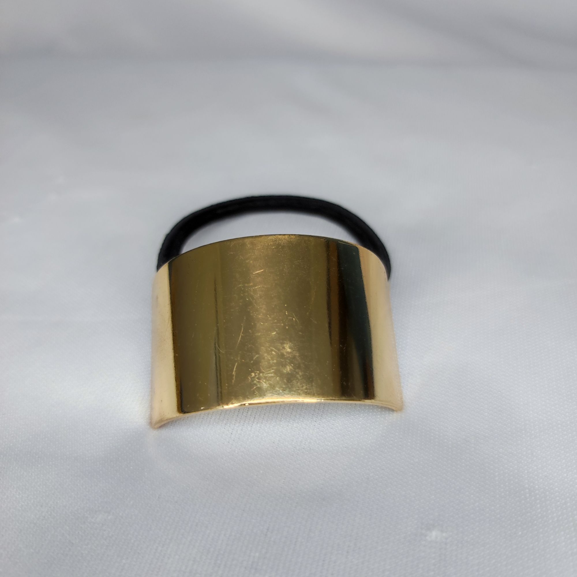 LAÇO ABAULADO LISO DOURADO