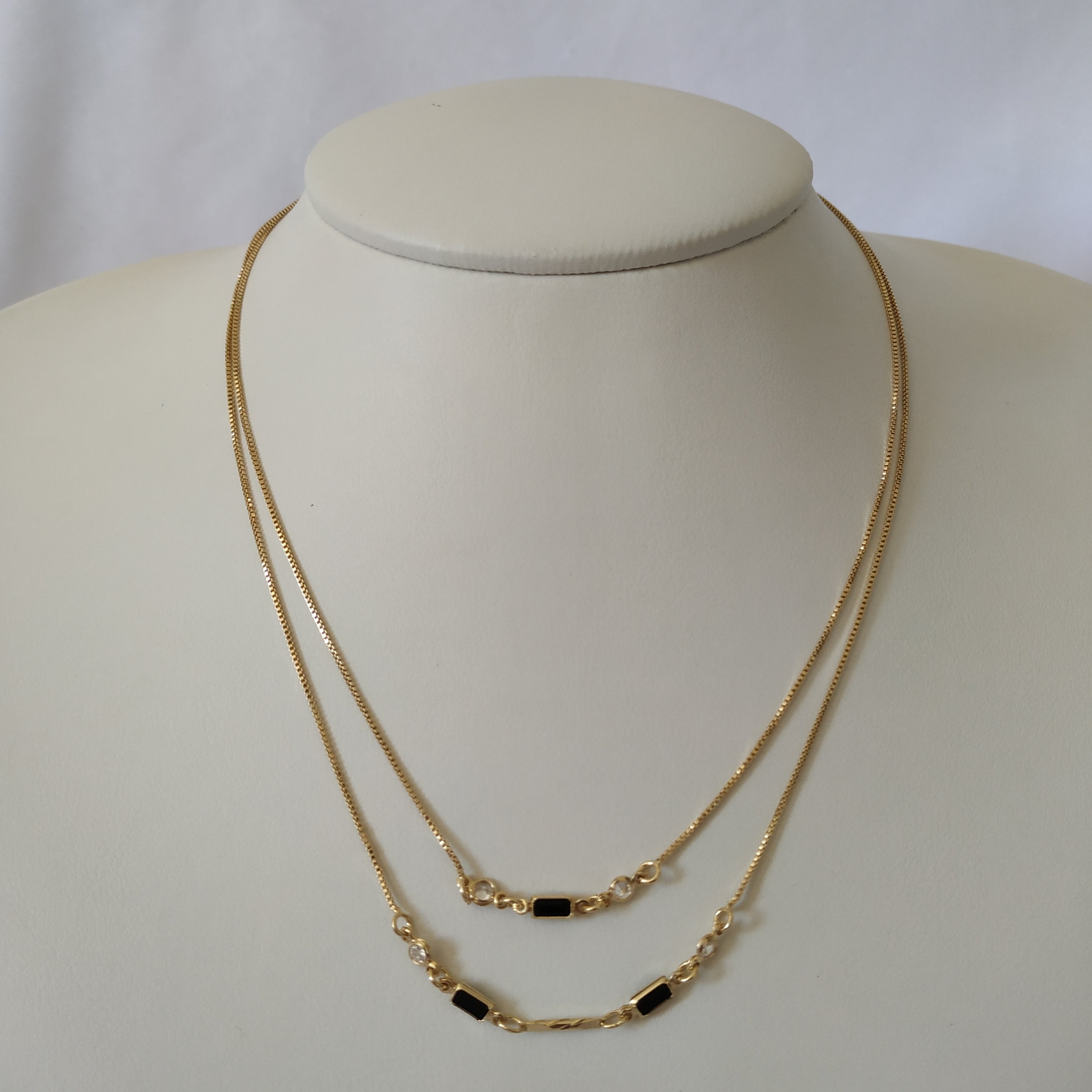 VENEZIANA BAGUETE PRETA COM ZIRCONIA