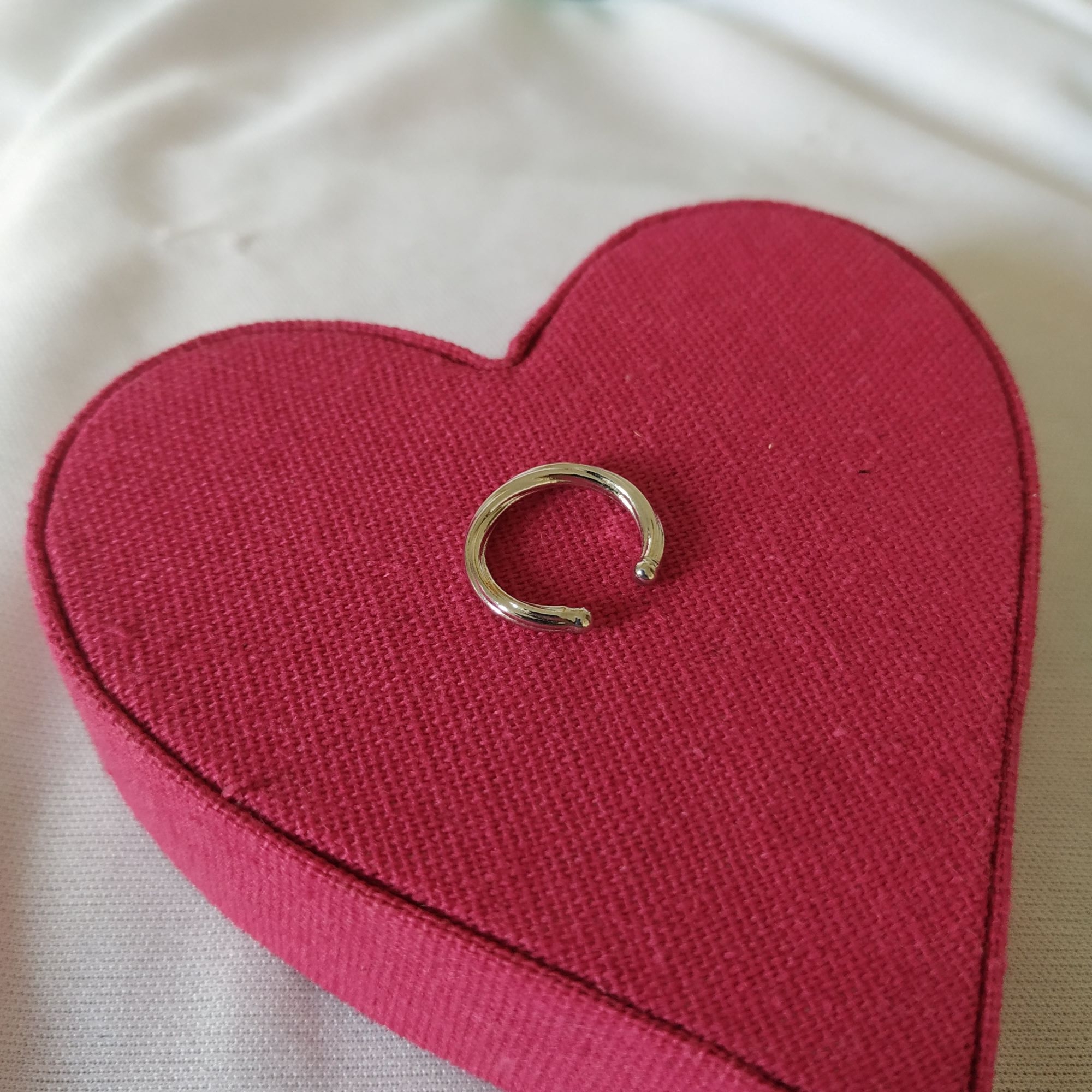 PIERCING TORCIDINHO OURO BRANCO