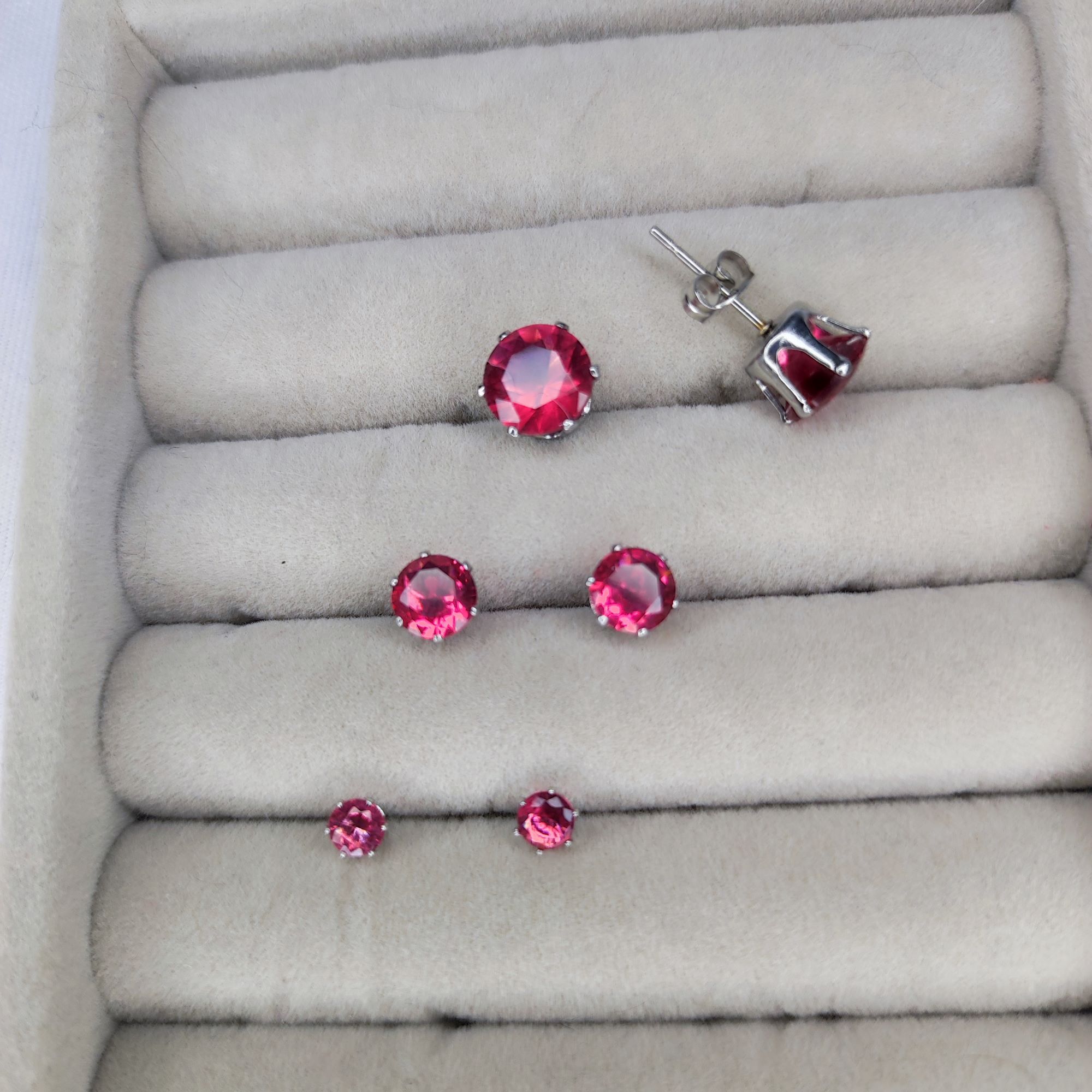 BRINCO TRIO REDONDO AÇO RUBELITA