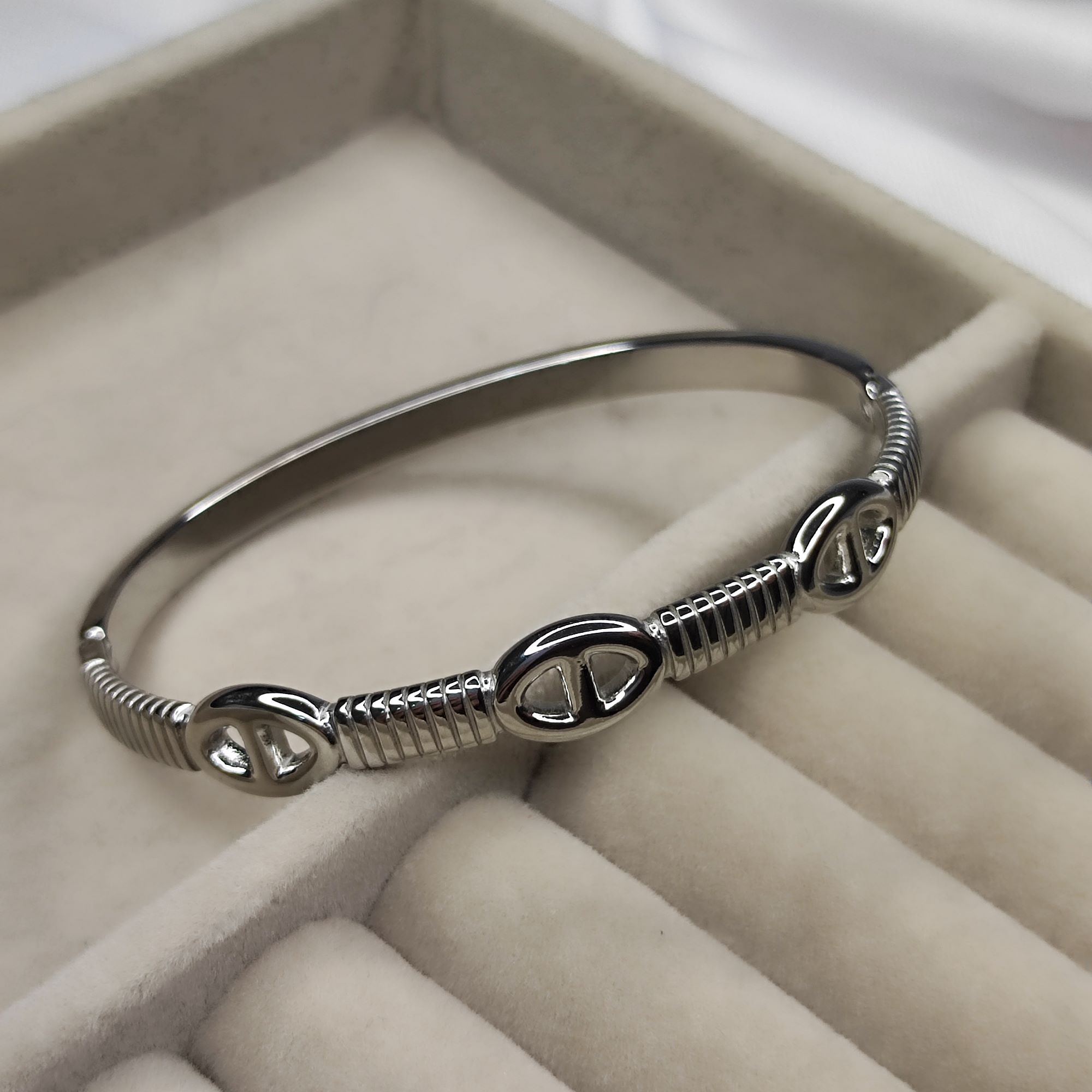 PULSEIRA BRACELETE COM DESENHOS AÇO